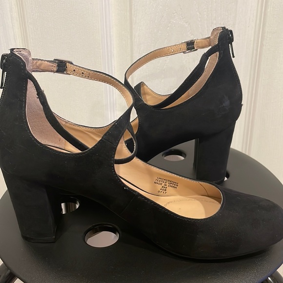Unisa Caydenn Black Velvet Strappy Heels Size 8 - Picture 6 of 11